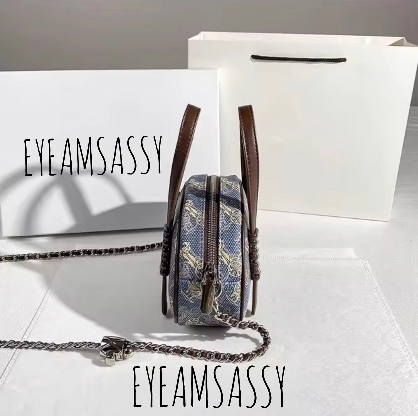 Classic Pattern Crossbody Bag Large Capacity Waterproof Fashionable Crossshoulder Mobile for Summer Autumn